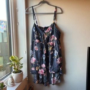 Plus Size Flower High Low Tank